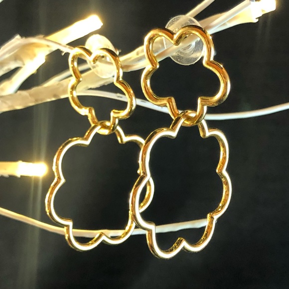 Kate spade interlocking floral hoop earrings